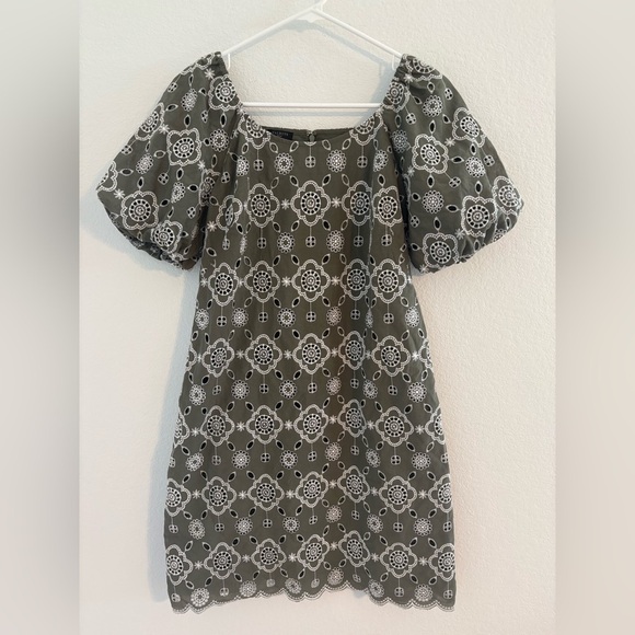 Talbots Embroidered Puff Sleeve Shift Dress - Picture 3 of 13